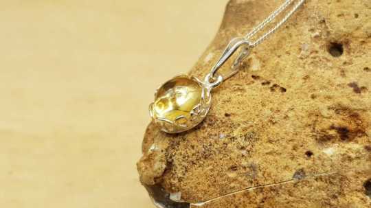 Citrine leaf necklace