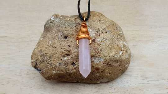 Rose quartz pendant