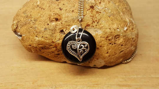 Black agate heart pendant
