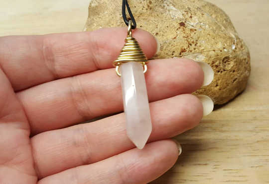 Rose quartz Hexagonal point necklace