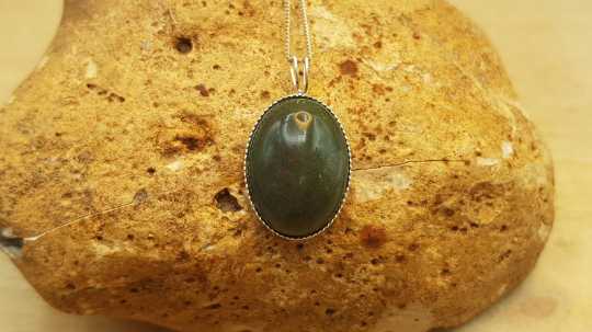 Bloodstone pendant 18x13mm