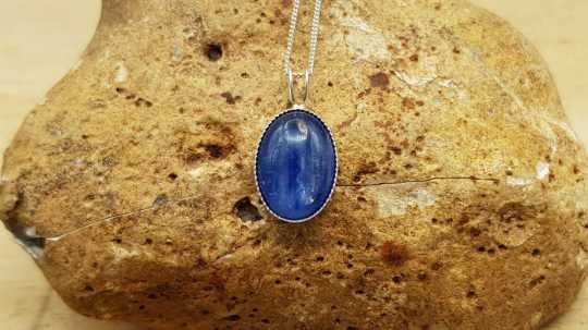 Blue Kyanite necklace 14x10mm