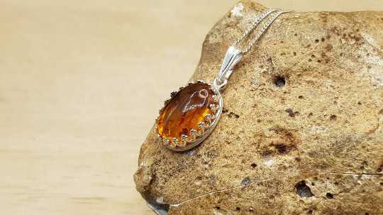 Amber pendant crown edge 14x10mm