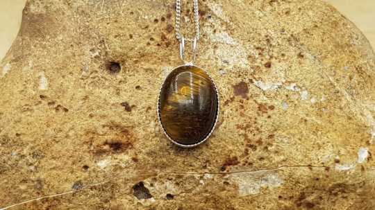 Small Tigers eye pendant