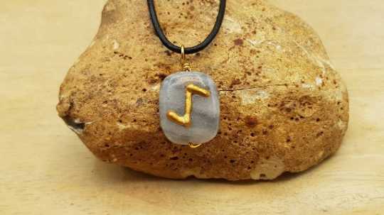 Iwaz Rune marble necklace