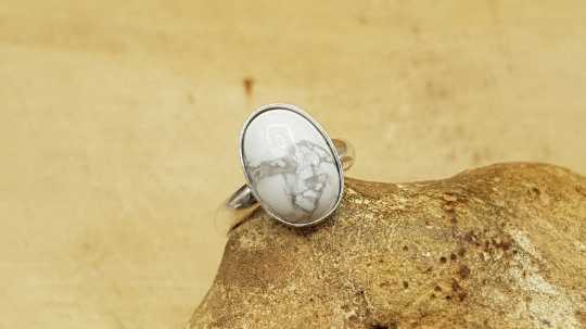 White Howlite ring