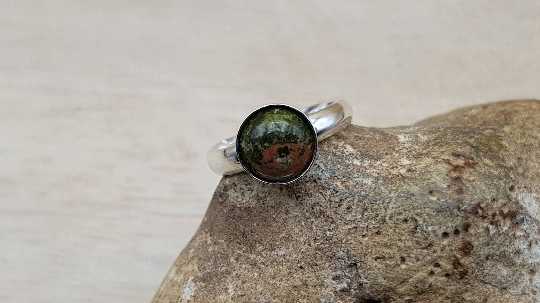 Adjustable unakite ring