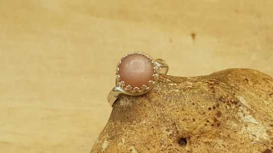 Round Sunstone ring