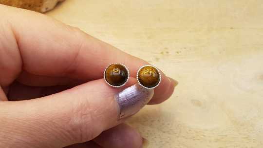 Tiger's eye stud earrings 