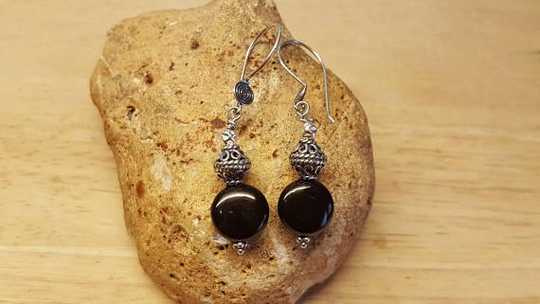 Bali silver jet earrings
