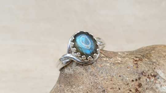 Oval Labradorite ring