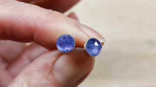Tanzanite Stud earrings