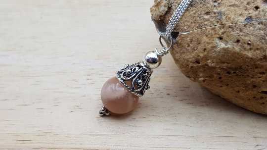 Small Sunstone pendant