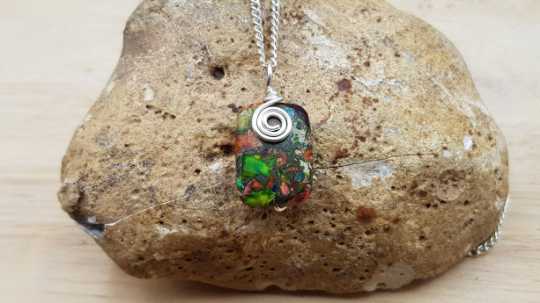 Multicoloured jasper pendant