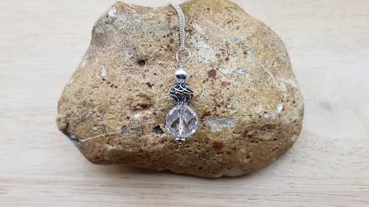 Small quartz pendant