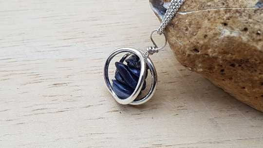 Sapphire circle Pendant