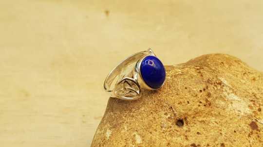 Celtic knot Lapis Lazuli ring