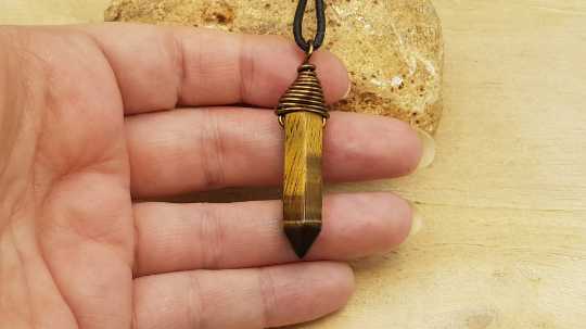 Tigers eye point pendant