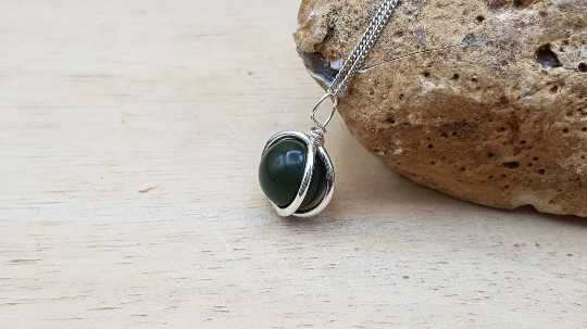 Jade circle pendant