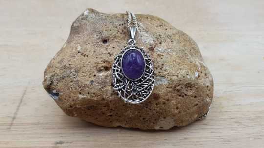 floral Amethyst Pendant.