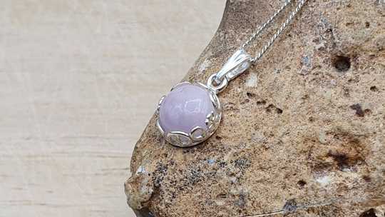 Tiny Kunzite pendant 8mm