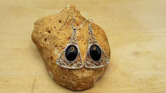 Triangle Black Onyx earrings