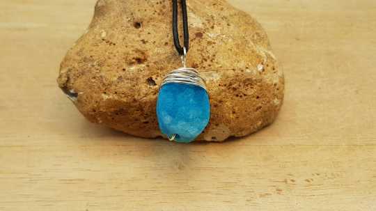 Blue druzy quartz pendant