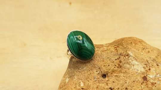 Malachite ring 18x13mm