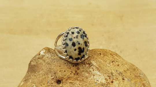 Dalmation jasper ring