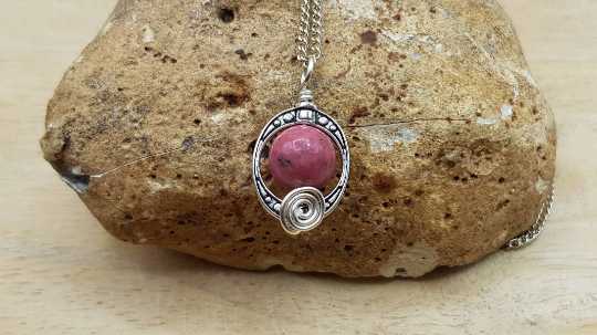 Thulite pendant