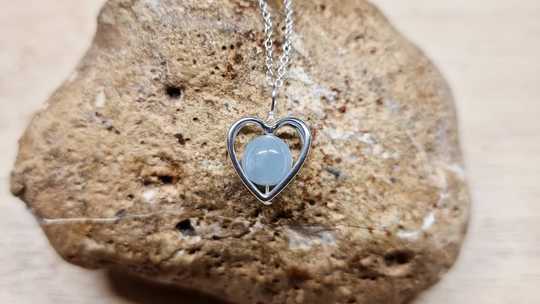 Aquamarine heart pendant