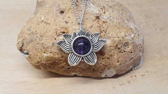 Amethyst lotus necklace