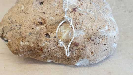 Wire leaf citrine pendant