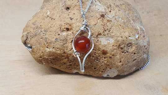 Wire leaf Carnelian pendant