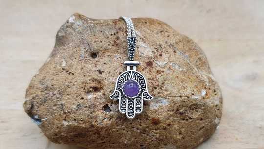 amethyst hamsa pendant