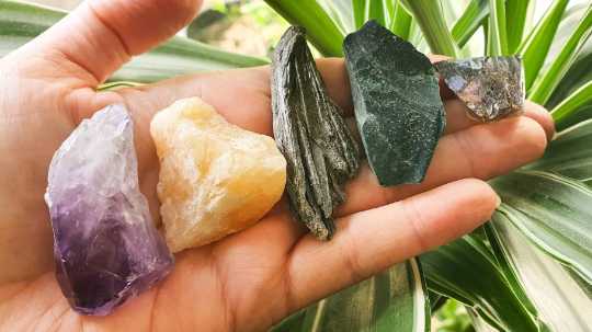 Large raw crystal bundle