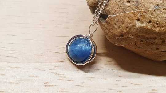 Apatite circle pendant