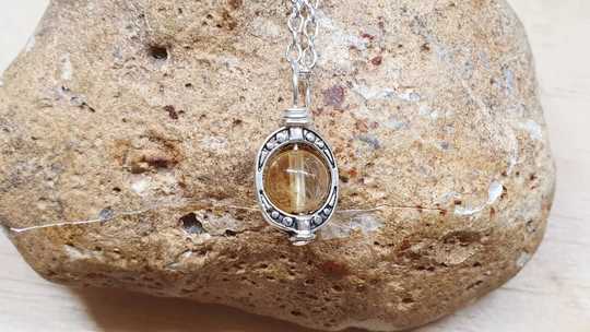 Tiny citrine pendant