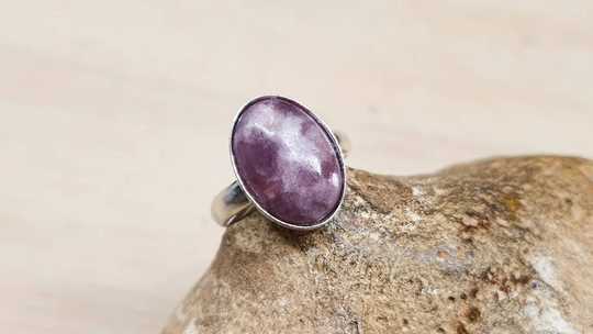 Lepidolite ring 14x10mm