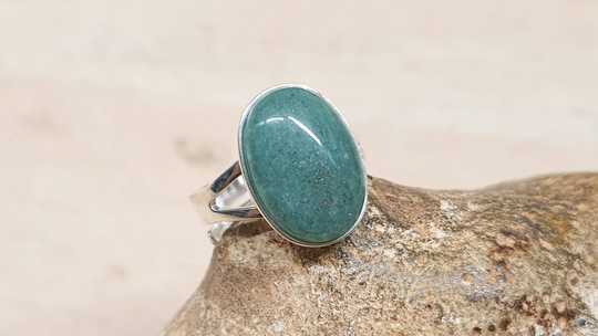 Green aventurine ring