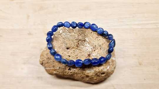 blue kyanite bracelet