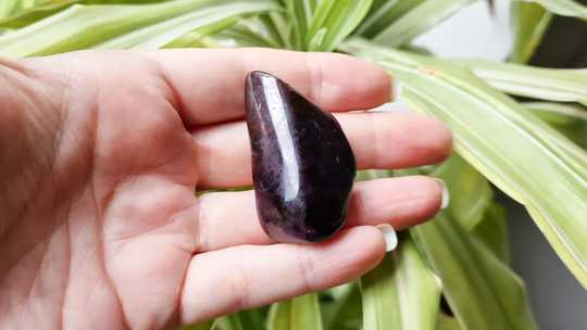 Sugilite worry stone