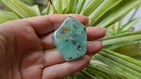 Large Chrysoprase worry stone