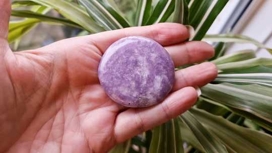 Lepidolite palmstone